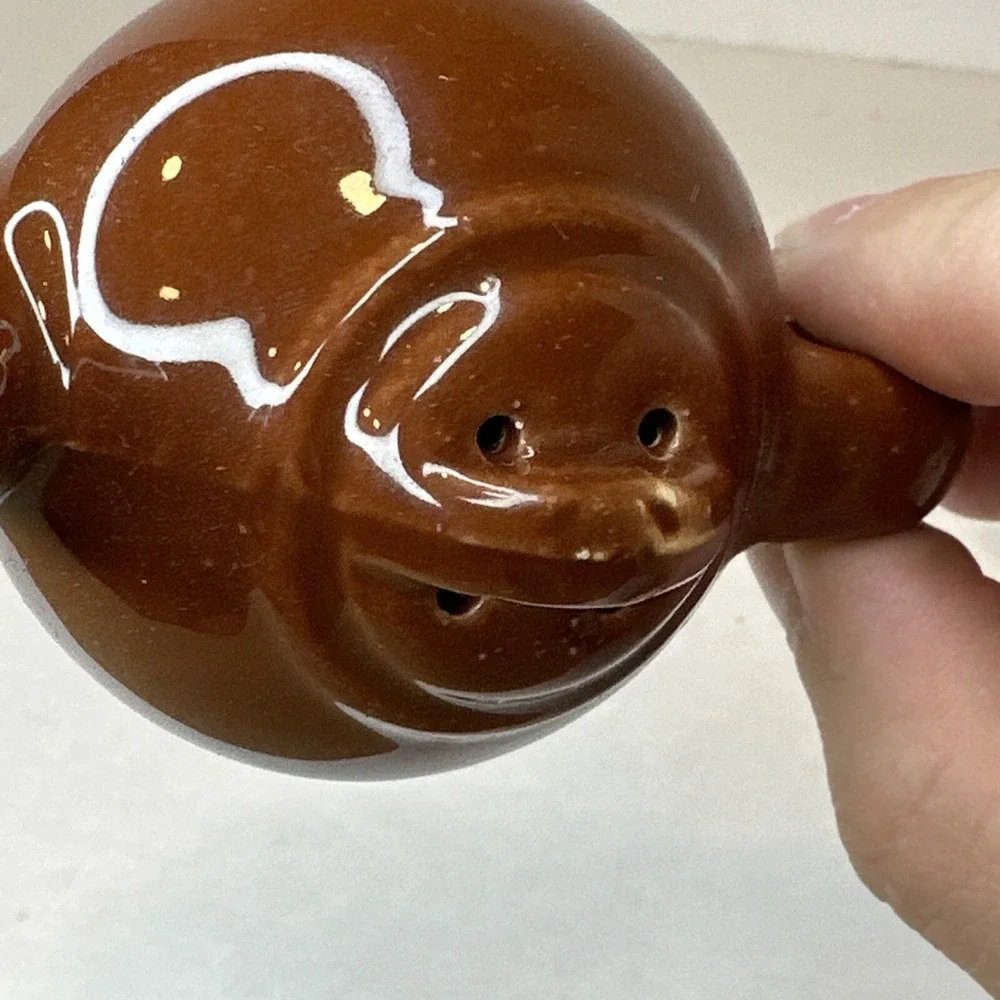 Brown Tea Pot Salt & Pepper Shakers Vintage Hand Painted Made in Japan